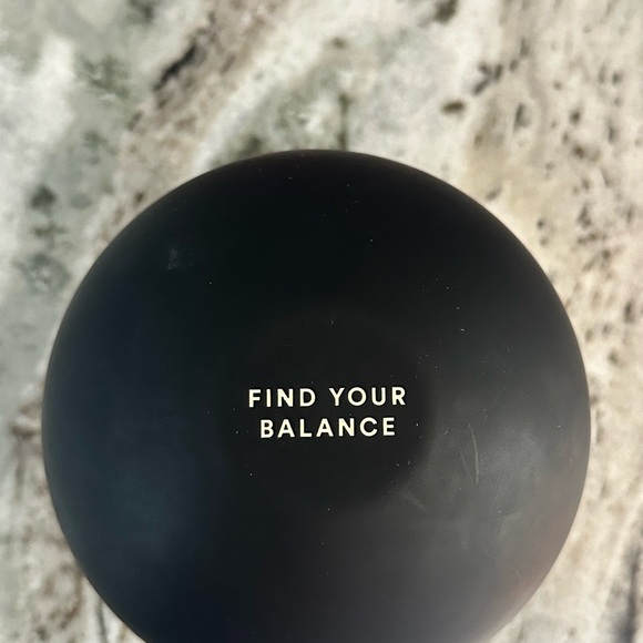 Lokai ball size MEDIUM - Picture 2 of 3